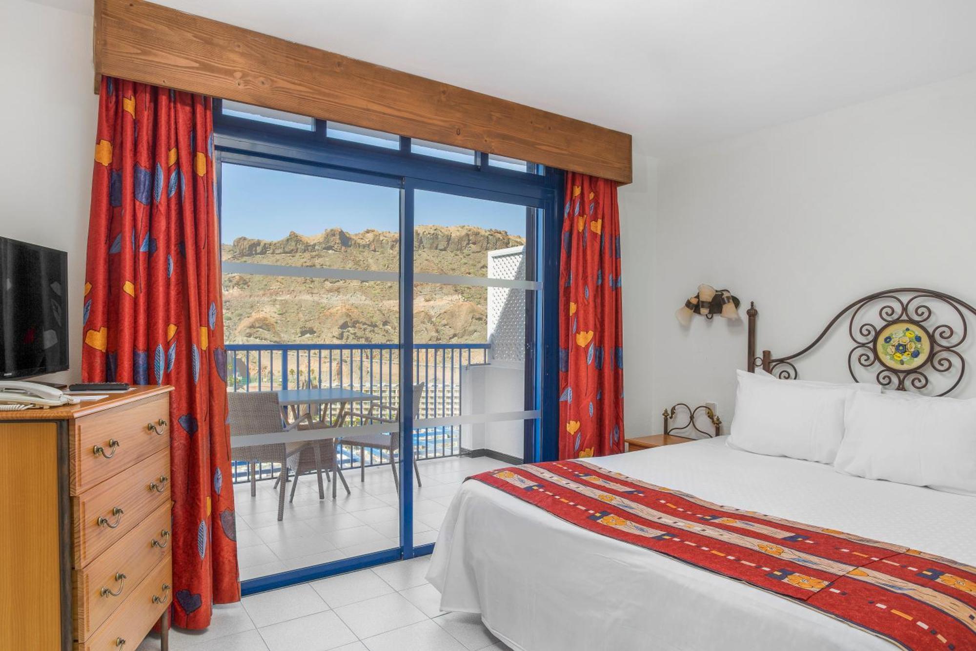 الشقق الفندقية تاوريتوفي  Club Cala Blanca الغرفة الصورة